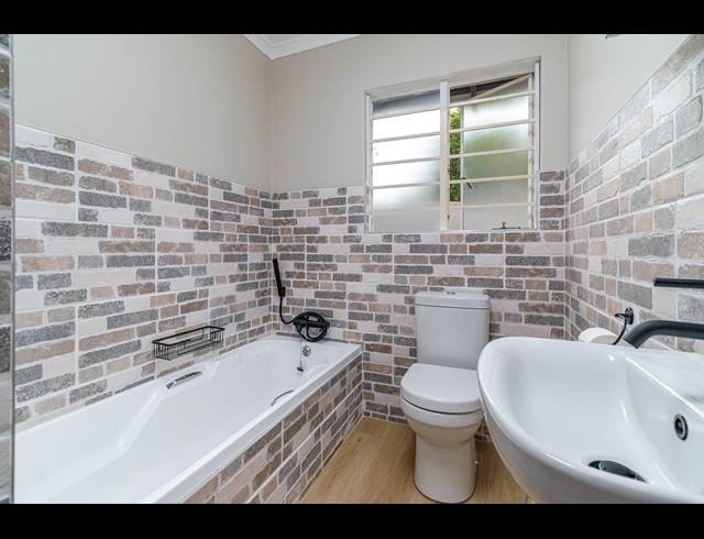 2 BEDROOM SIMPLEX RENTED IN NORTHWOLD